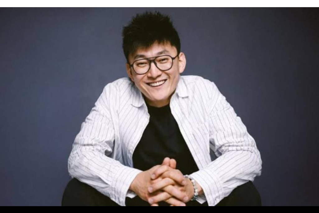 Певец Alex Lim