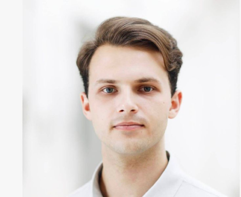 Актер Константин Сакович
