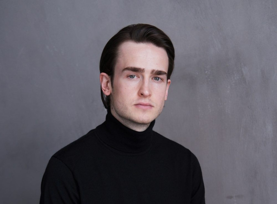 Актер Павел Юстер