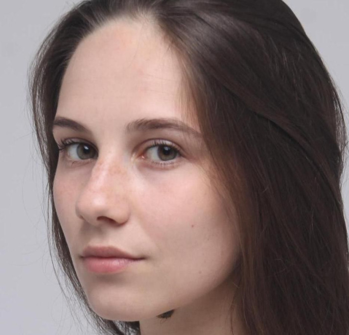Актриса Семенова Алеся