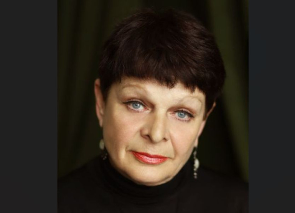 Актриса Ивашечкина Елена