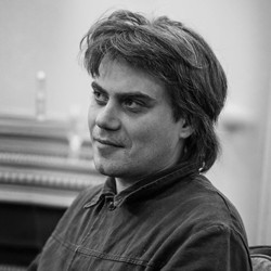 Александр Артемов