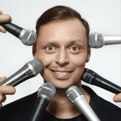 Виктор Комаров