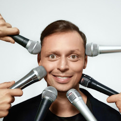 Виктор Комаров