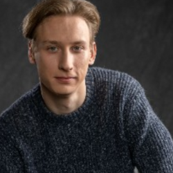 Владислав Сенаторов