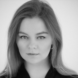 Полина Ермолаева