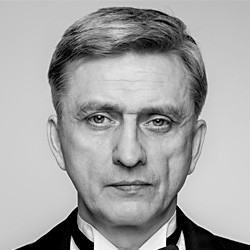 Анатолий Владимирович Петров