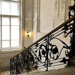 Посещение интерьеров особняка Шрёдера + фортепианный концерт «Морис Равель»