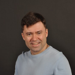 Павел Харизанов