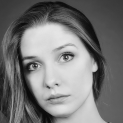 Анна Немоляева