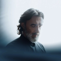 Вячеслав Бутусов