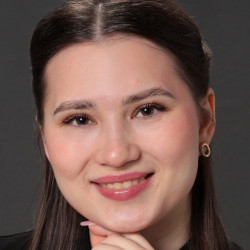 Елизавета Казначеева