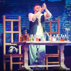 Парфюмер Парфюмер