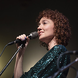 Рапсодия оркестра имени Осипова и Анна Бутурлина. «Чарльз Чаплин»