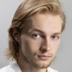 Андрей Лаптев