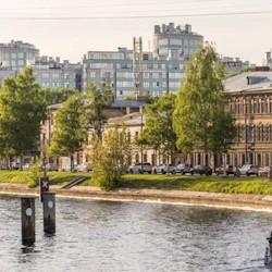 По рекам и каналам северной столицы в мини-группе до 11 человек По рекам и каналам северной столицы в мини-группе до 11 человек