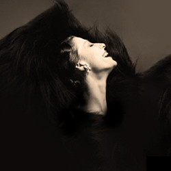 Майя. Сюита любви. Балетный спектакль к 100-летию Майи Плисецкой Майя. Сюита любви. Балетный спектакль к 100-летию Майи Плисецкой