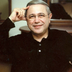 Евгений Петросян