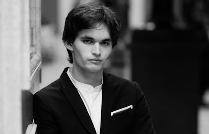 Зимний фестиваль Pianissimo. Сольный концерт Ильи Папоян Зимний фестиваль Pianissimo. Сольный концерт Ильи Папоян