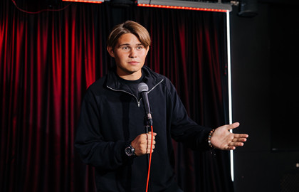 Please, StandUp Please, StandUp