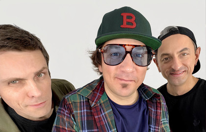 Группа «Кирпичи» «И снова с вами» Группа «Кирпичи» «И снова с вами»