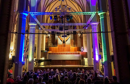 Музыка, покорившая мир. Орган, рояль, скрипка, гобой Музыка, покорившая мир. Орган, рояль, скрипка, гобой