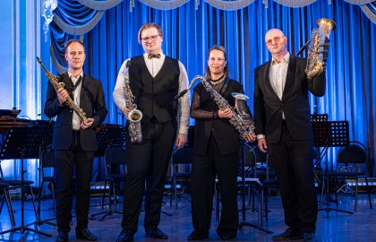 Мировые шедевры на саксофонах при свечах. Новогодний концерт Мировые шедевры на саксофонах при свечах. Новогодний концерт