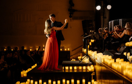 Волшебный свет Рождества. Lumisfera и 3000 свечей Волшебный свет Рождества. Lumisfera и 3000 свечей