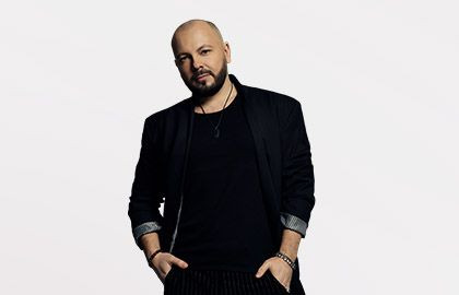 Ярослав Сумишевский с симфоническим оркестром Ярослав Сумишевский с симфоническим оркестром