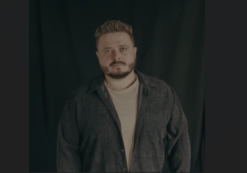 Актер Максим Старцев