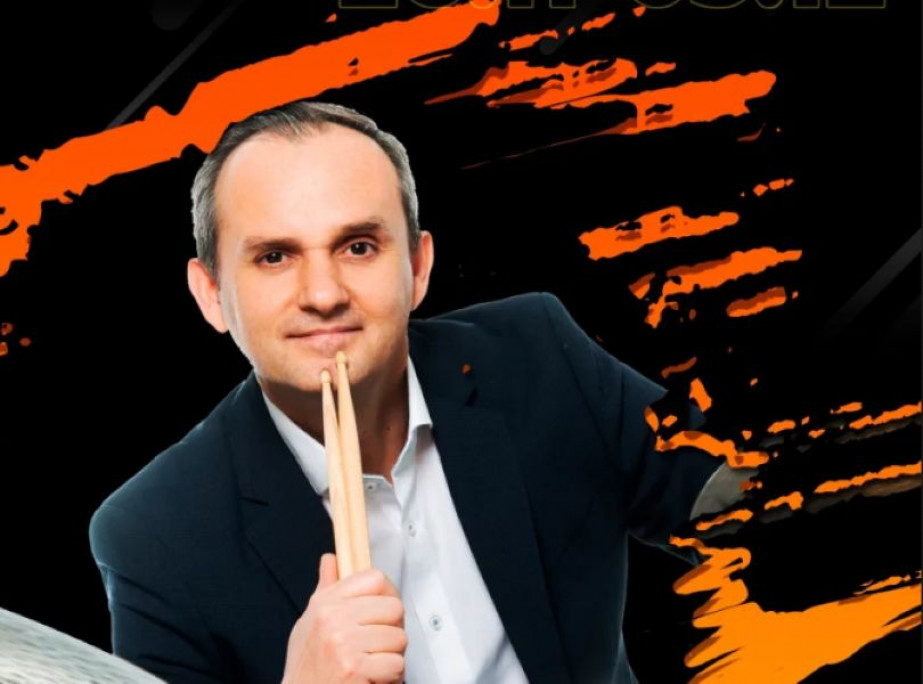Музыкант Григорий Дерацуев