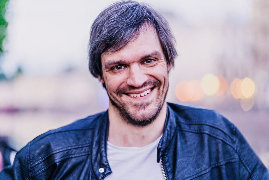 Актер Антон Наулов