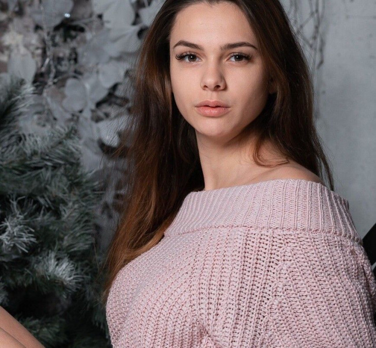 Актриса Анна Тихонова