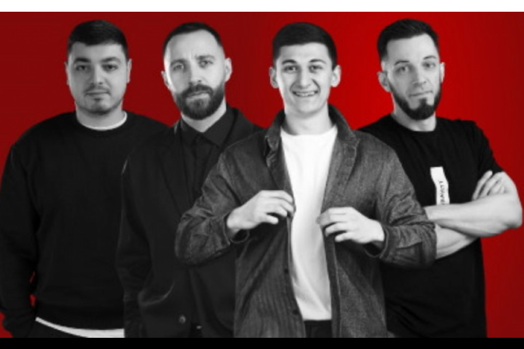 Автор Слава Чумаков