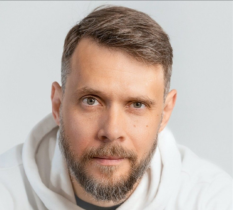 Актер Алексей Тимошин