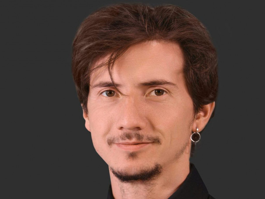Актер Искандер Нуризянов
