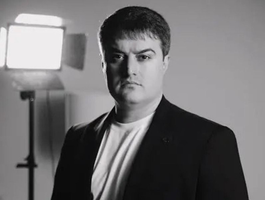 Певец Айдамир Мугу