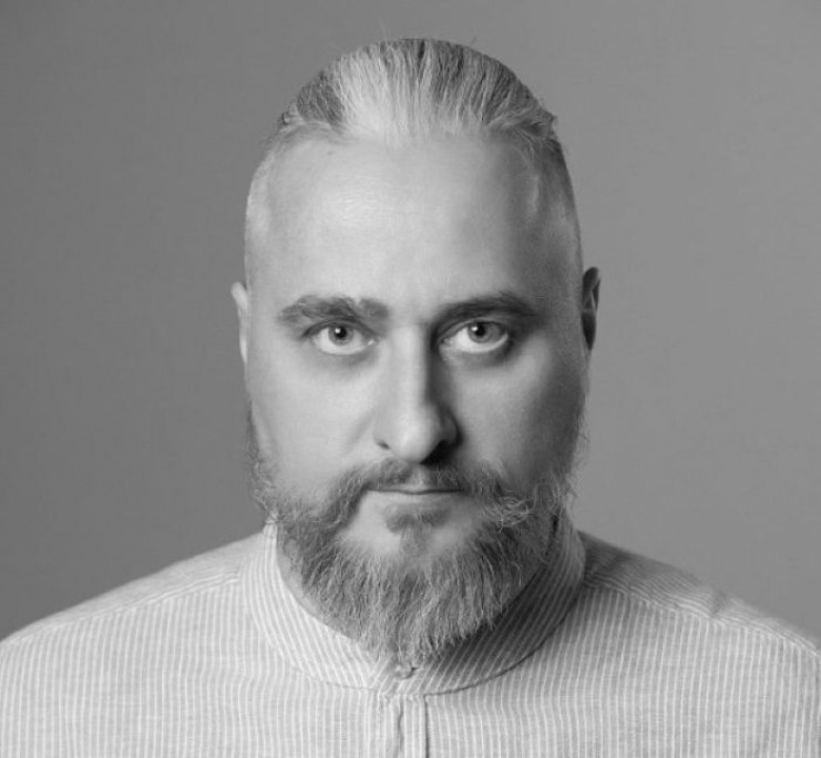 Режиссер Тимур Фаи?рузов