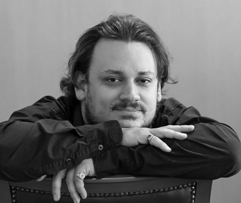 Дирижер Антон Лубченко