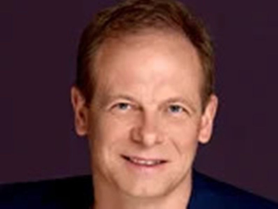 Певец Сергей Куренков