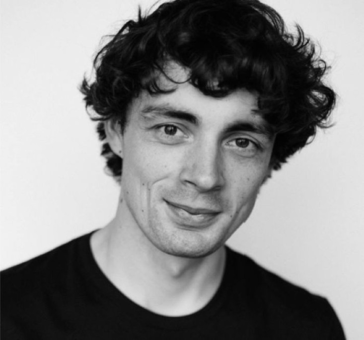 Актер Григорий Баев