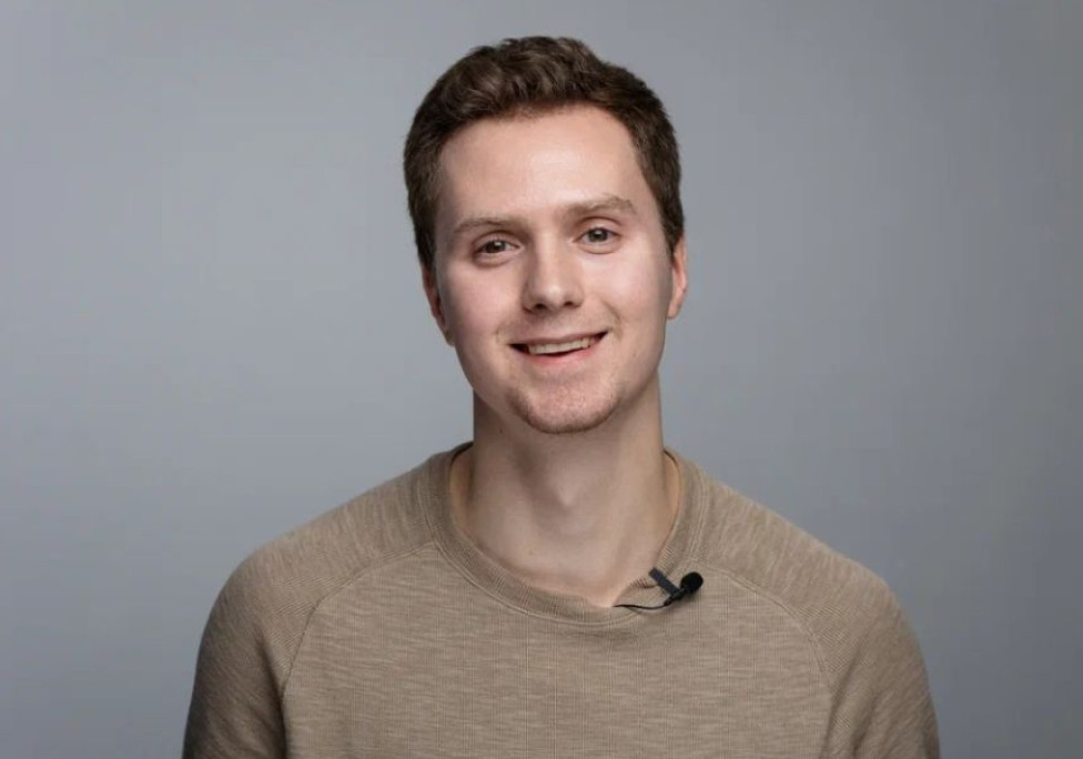 Актер Андрей Батов