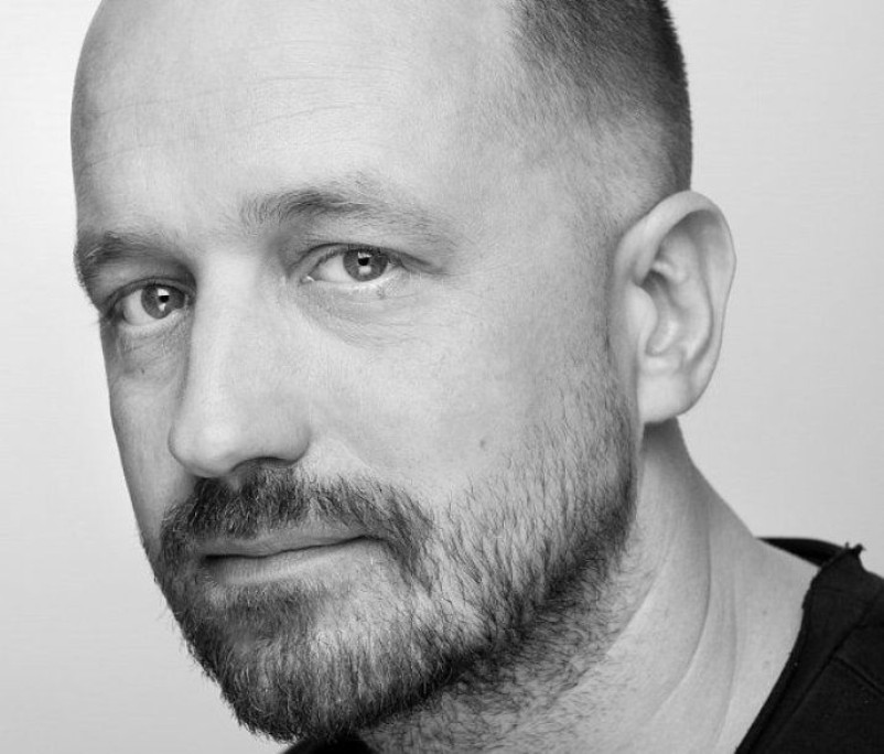 Режиссер Дмитрий Азаров