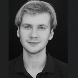 Андрей Новгородов