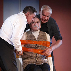 Cцена из «И вас с наступающим...»