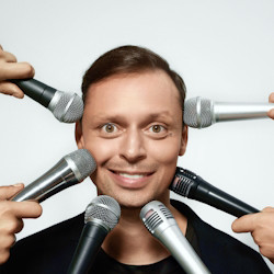 Виктор Комаров