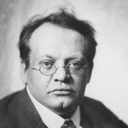Макс Регер
