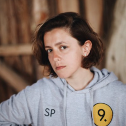 Полина Стружкова
