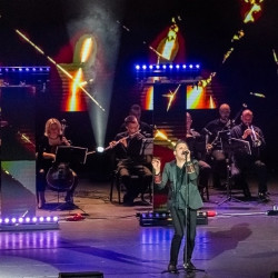 Легендарные хиты «Depeche Mode». «Enjoy the symphony» show с оркестром