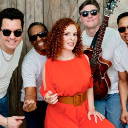 Нина Янтарная & The Band